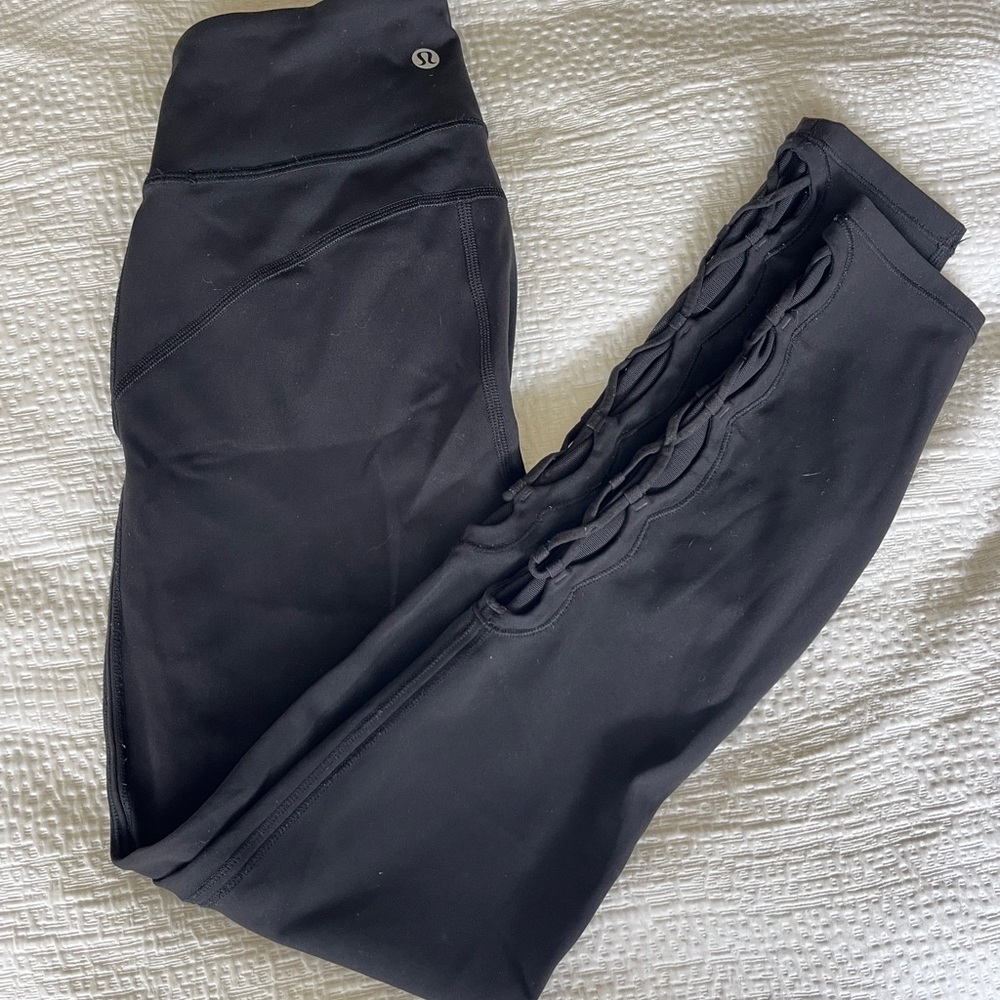 Lululemon Athletica Black Leggings 25” Size 2